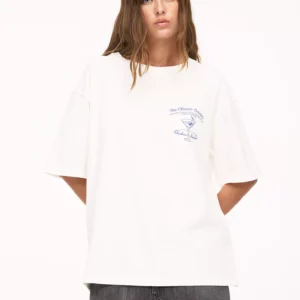 White T-shirt with napkin graphic